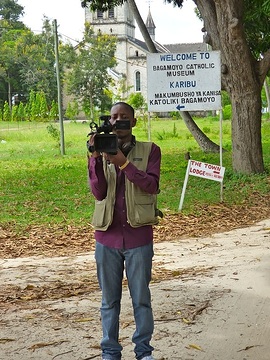 Tansania, Bagamoyo, Videoaufnahme an der ersten Missionsstation in Ostafrika