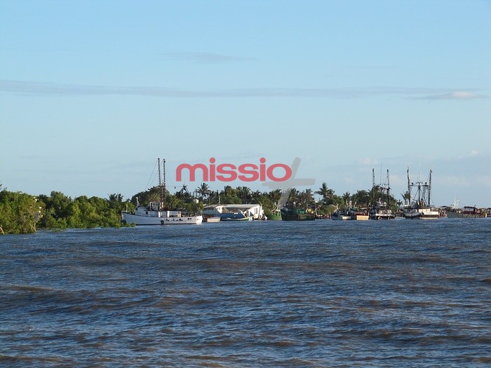 MI_37482 Mosambik, Schiffe im Hafen